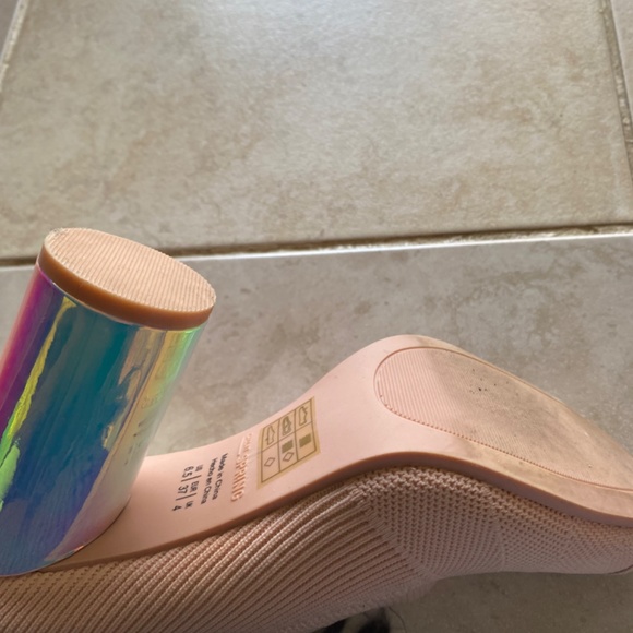 CALL IT SPRING - Picture 7 of 10